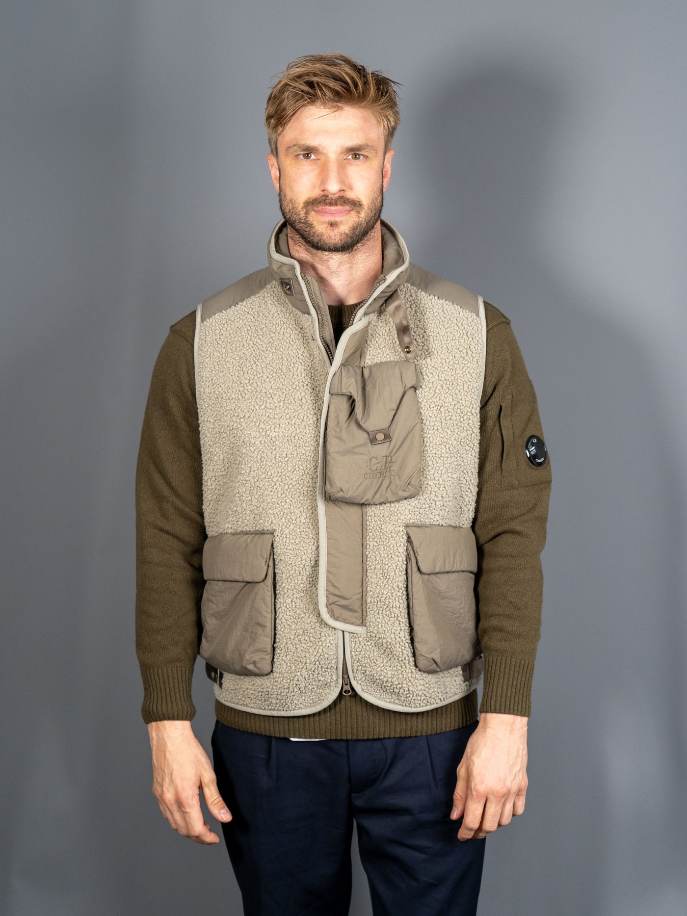 Outerwear Vest in Polar Shell - Sand