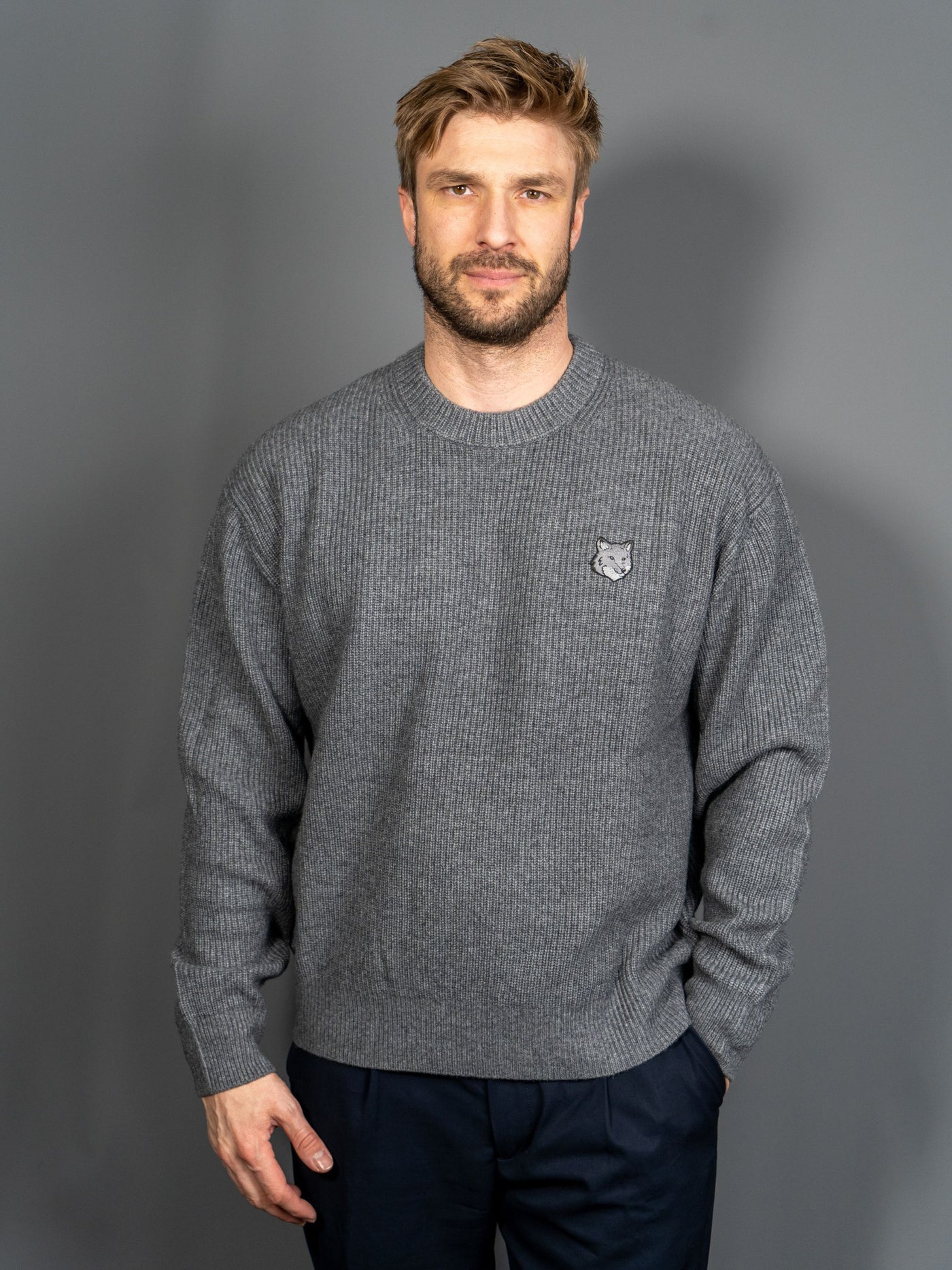 Bold Fox Head Patch Comfort Ribbed Jumper - Grå