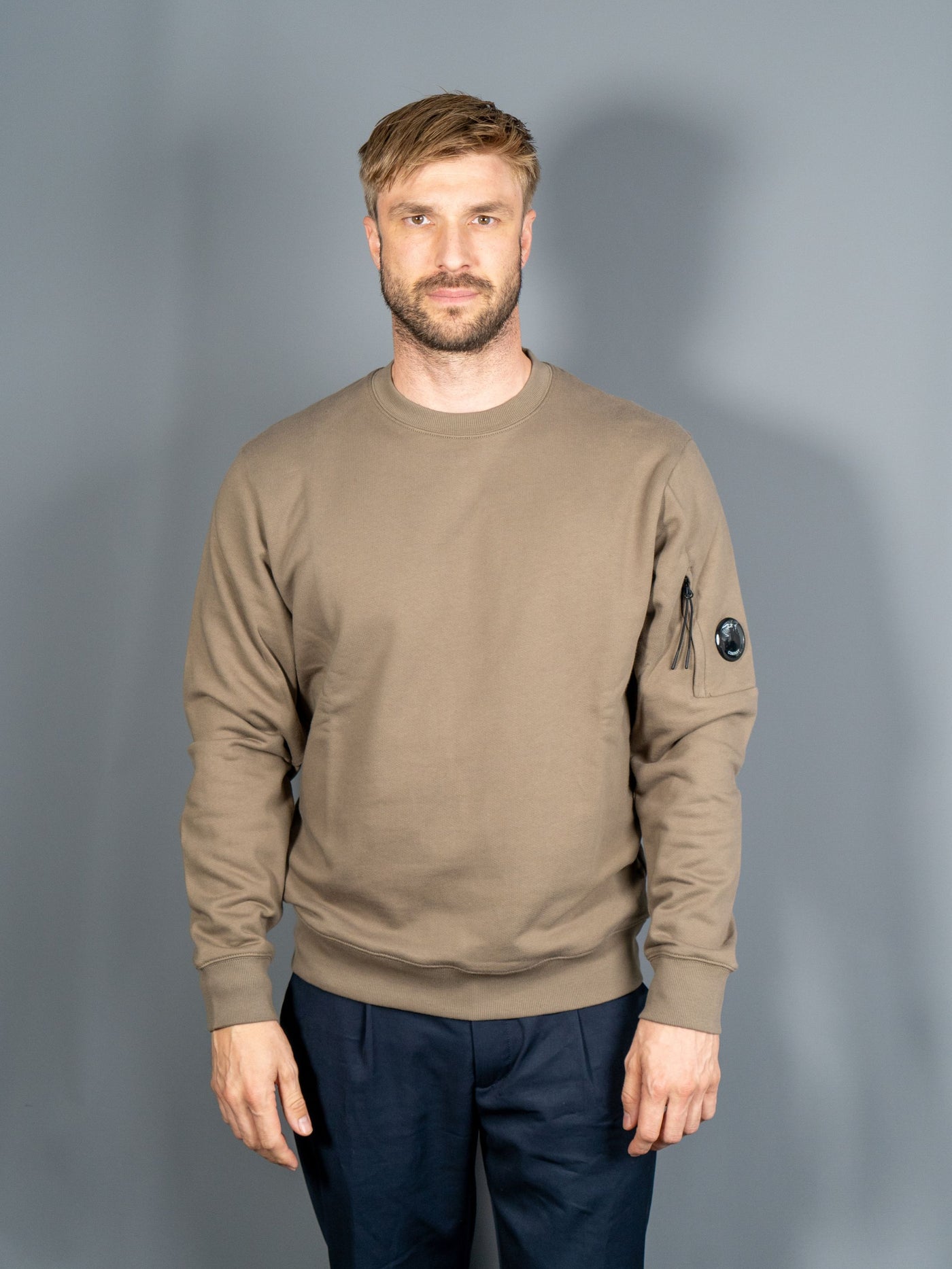 Diagonal Raised Fleece Crew Neck Lens Sweatshirt - Brun