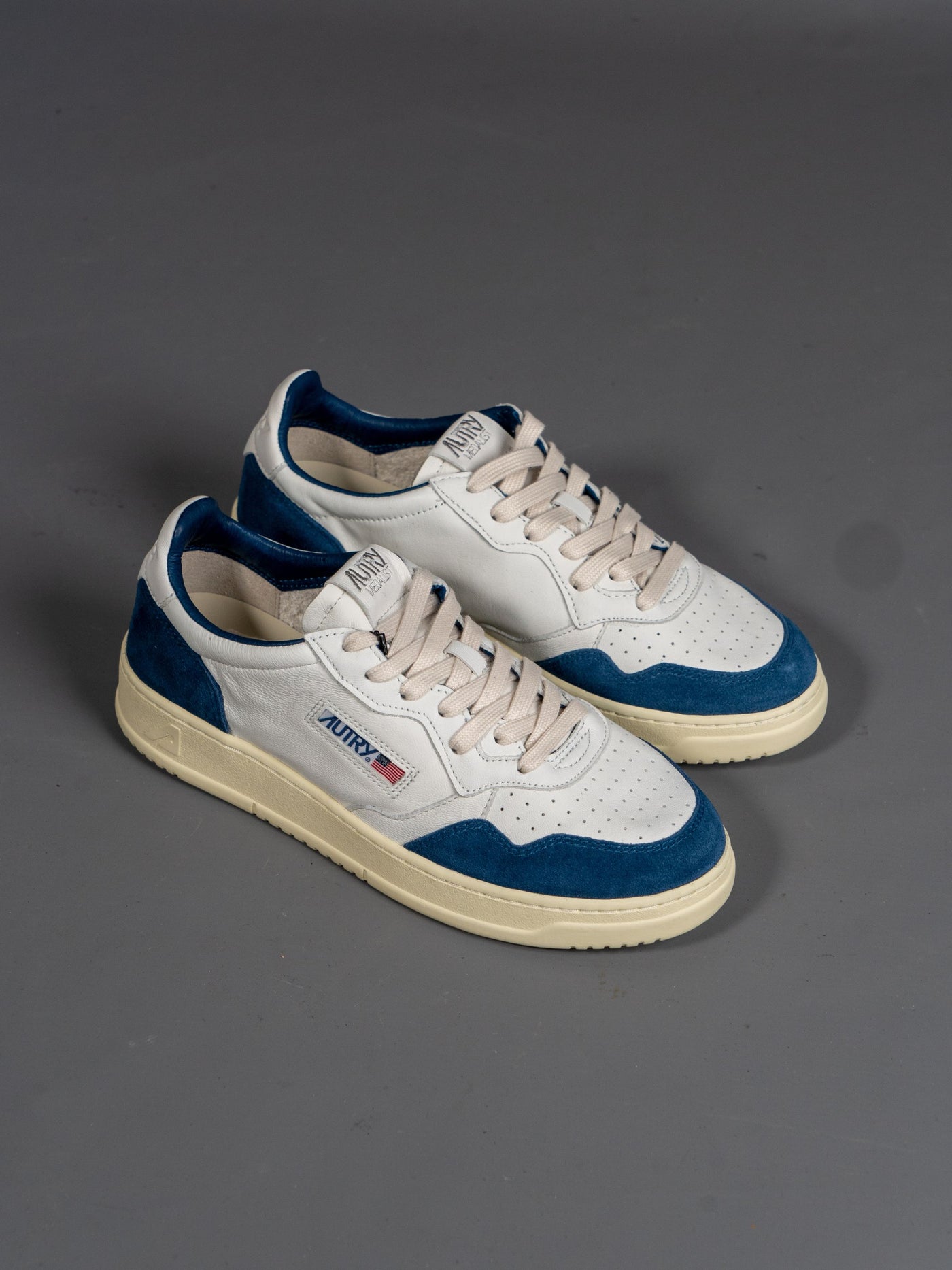 Medalist Low Sneaker Leather Suede - Navy