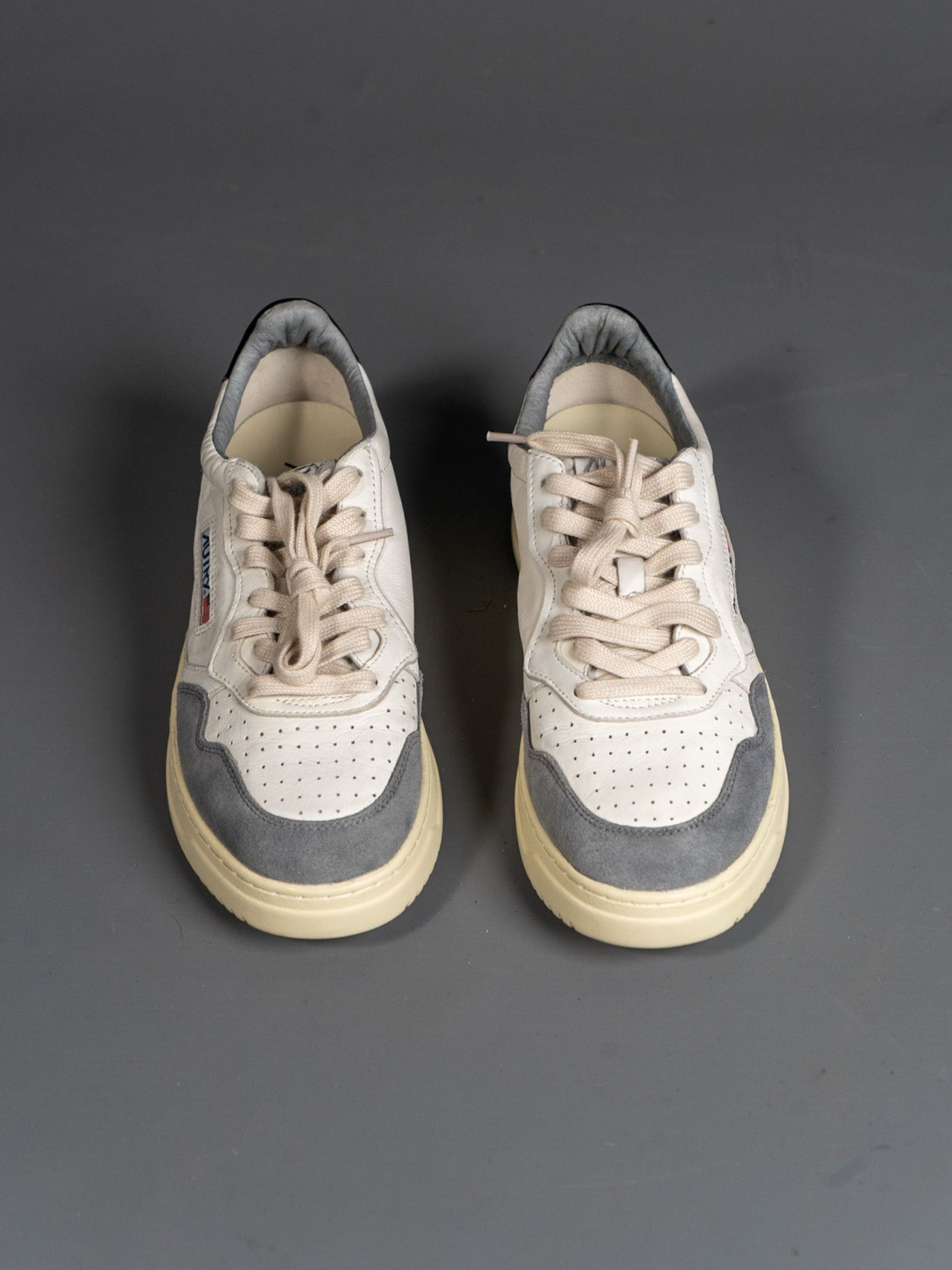 Medalist Low Sneaker Suede Leather - Grå