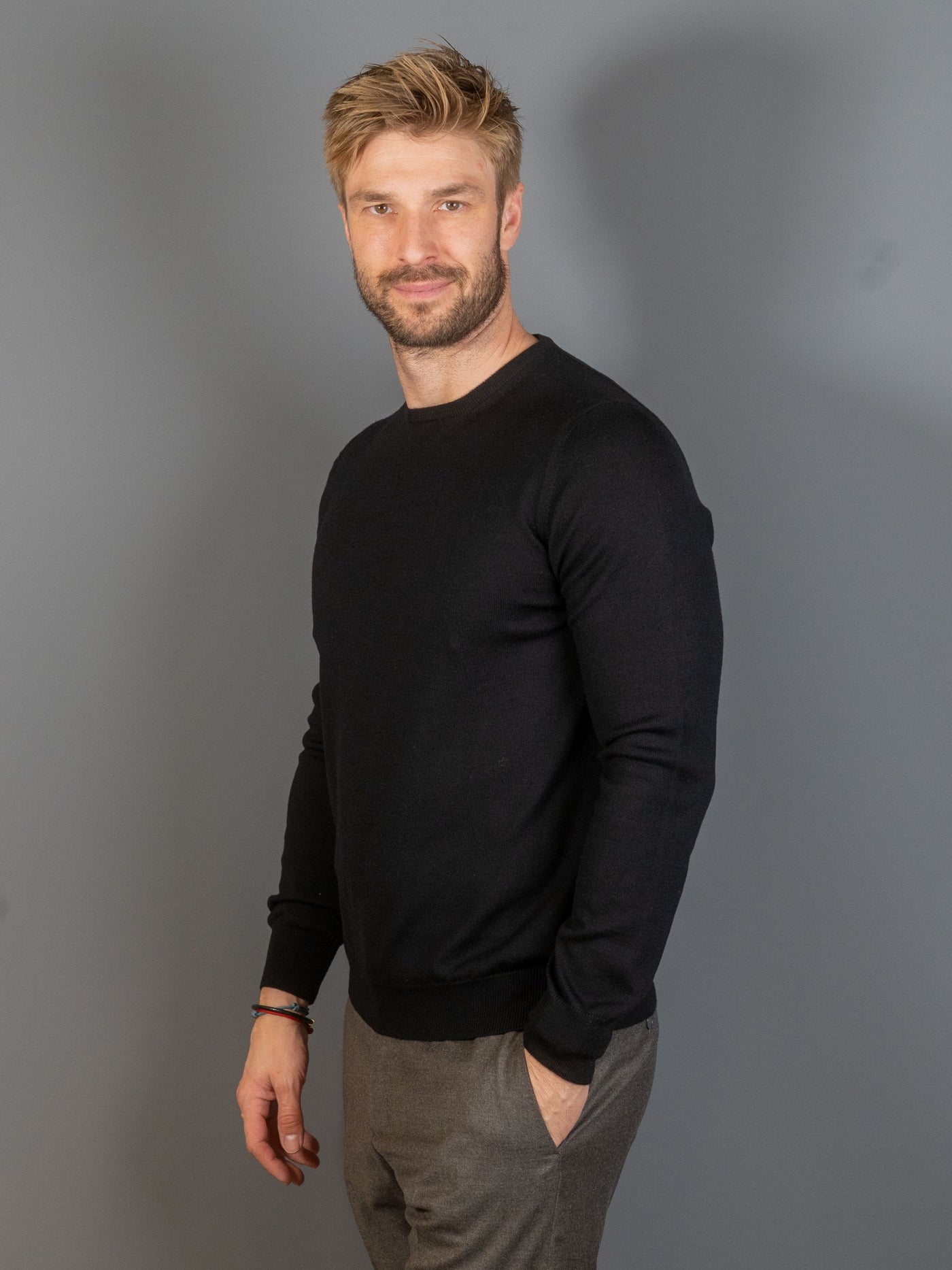 Merino Wool C-Neck - Sort