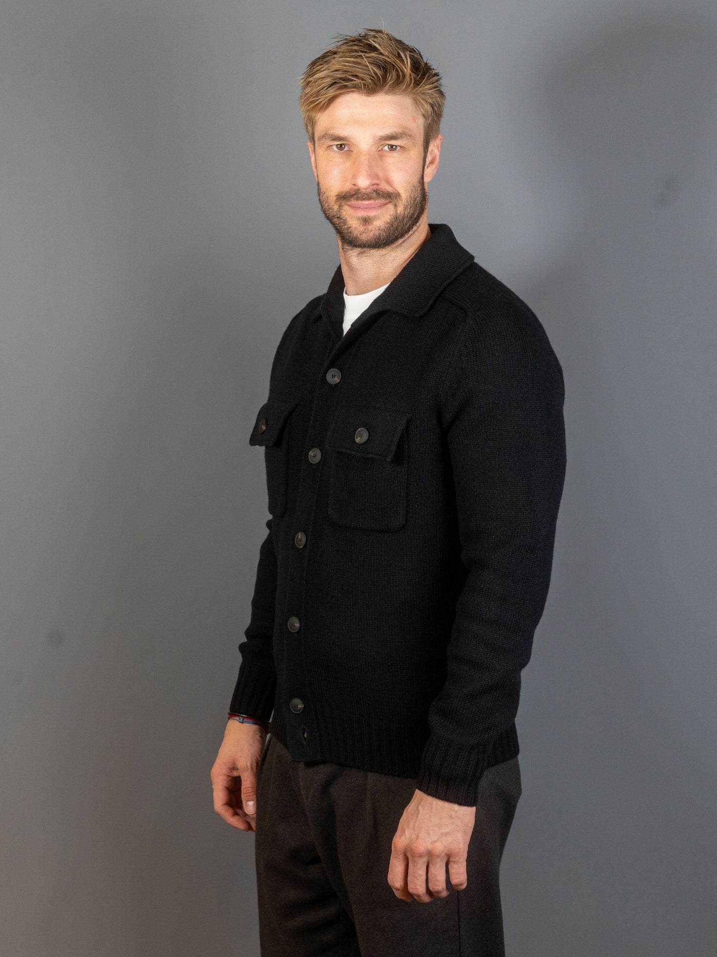 Chest Pocket Cardigan - Sort