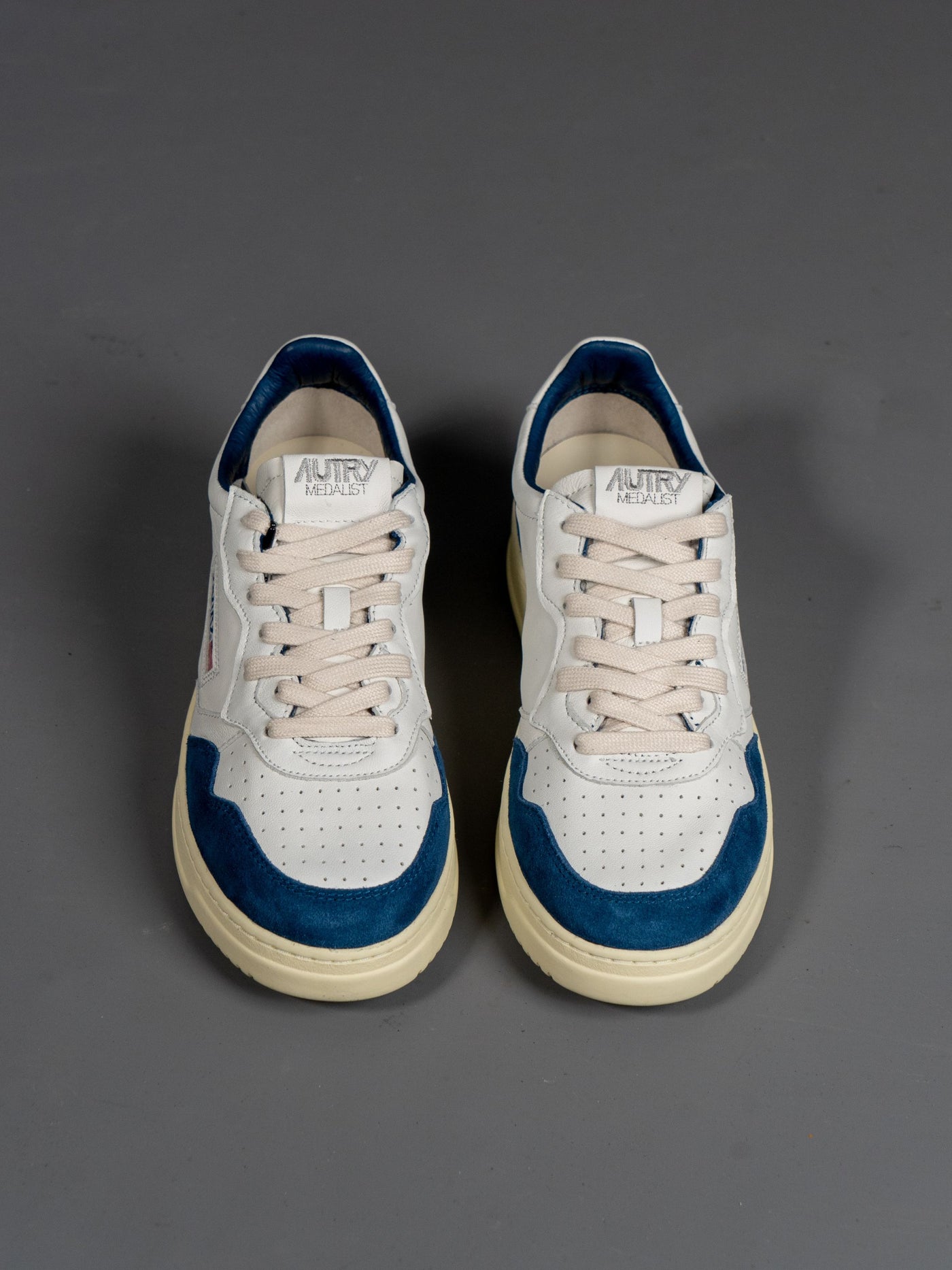 Medalist Low Sneaker Leather Suede - Navy