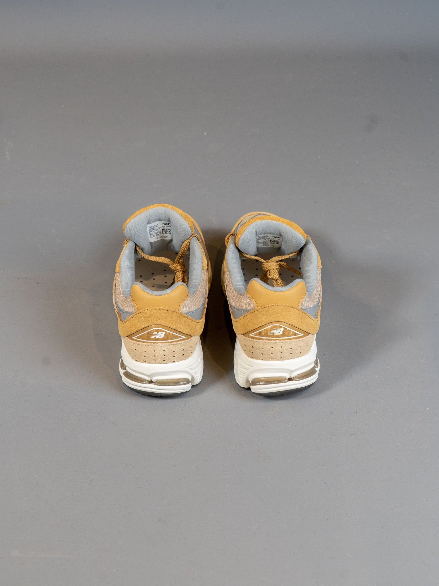 2002RCE Sneaker - Camel