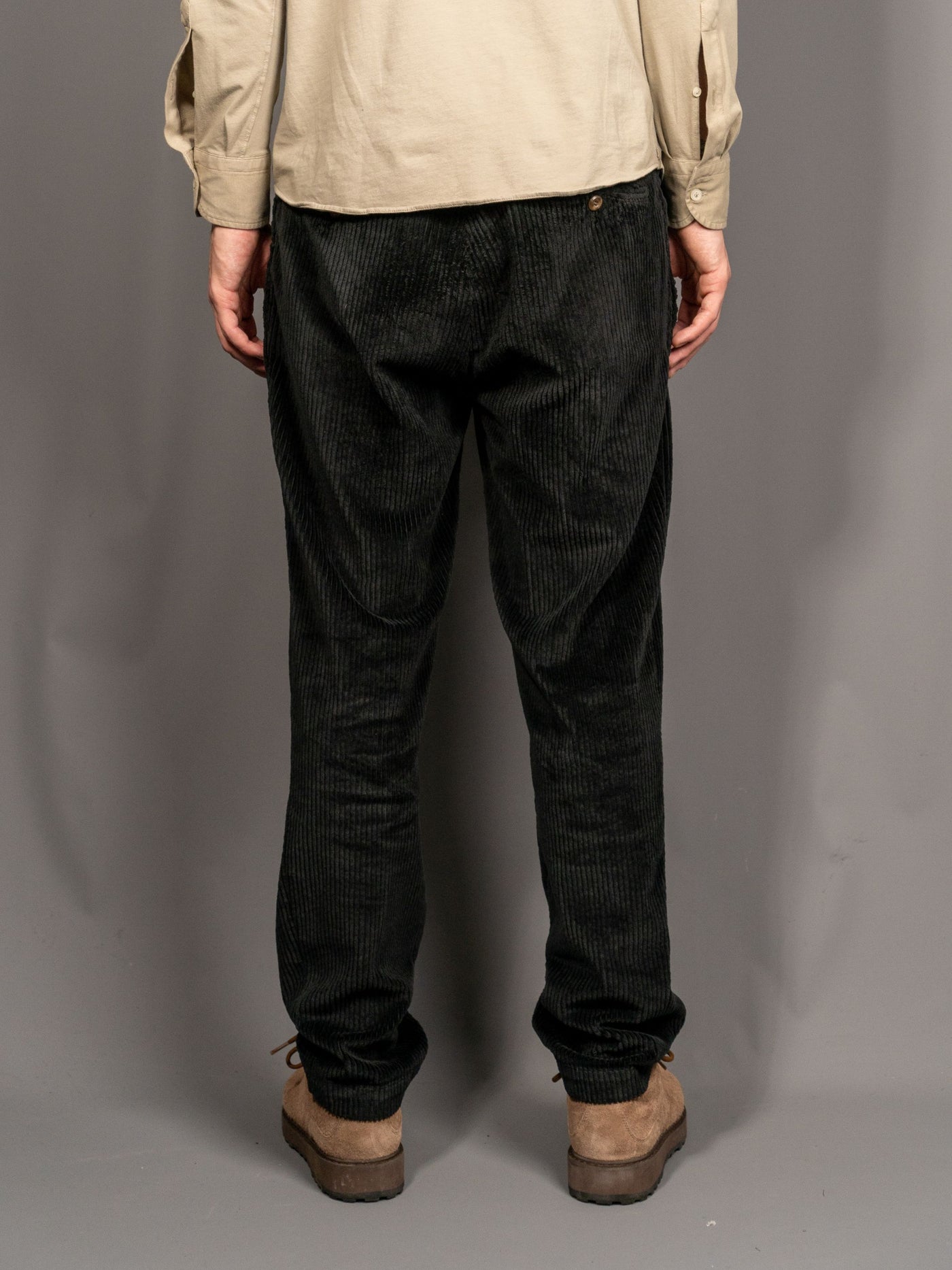 Ares Regular Corduroy Pant - Sort