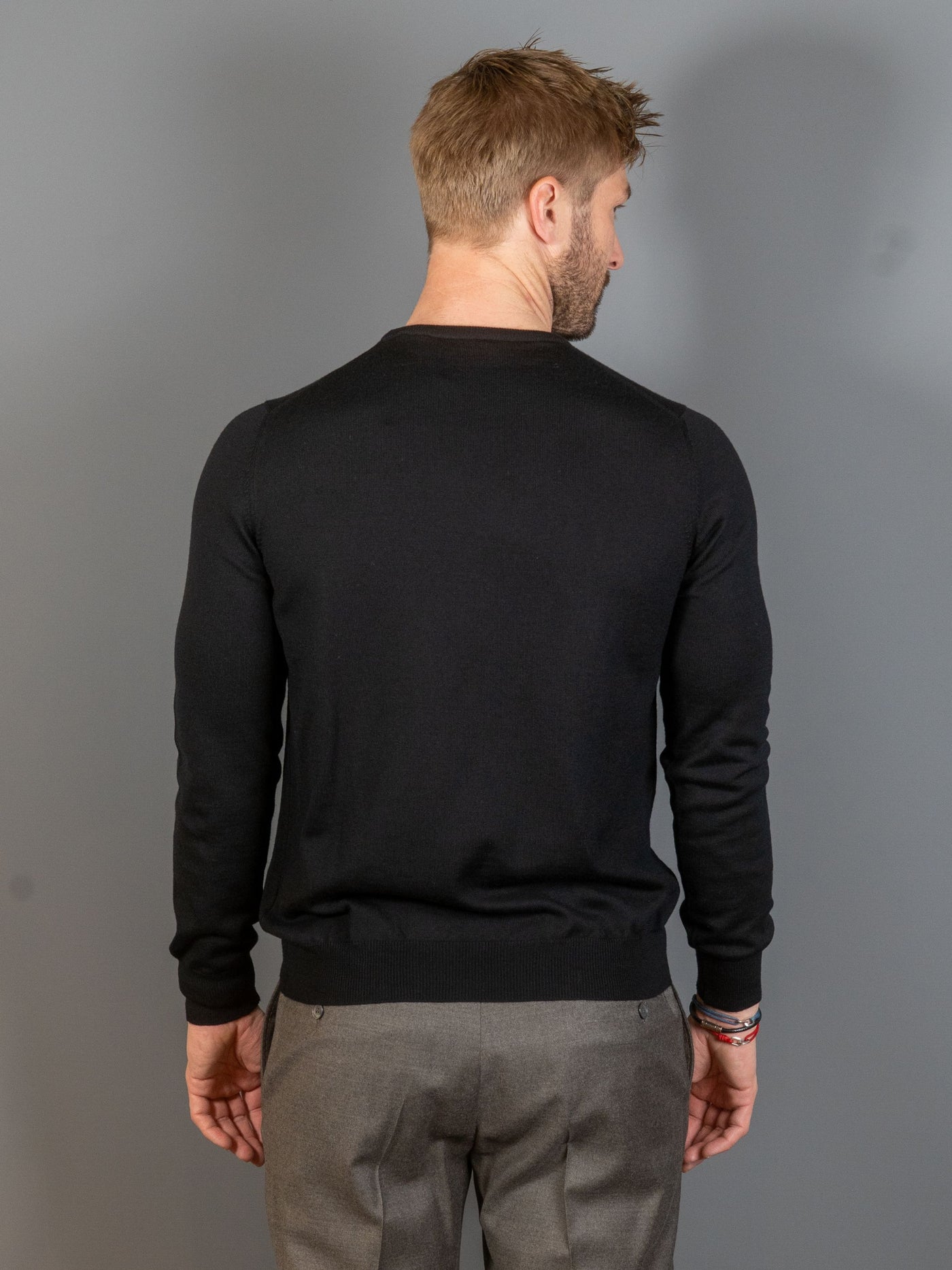 Merino Wool C-Neck - Sort
