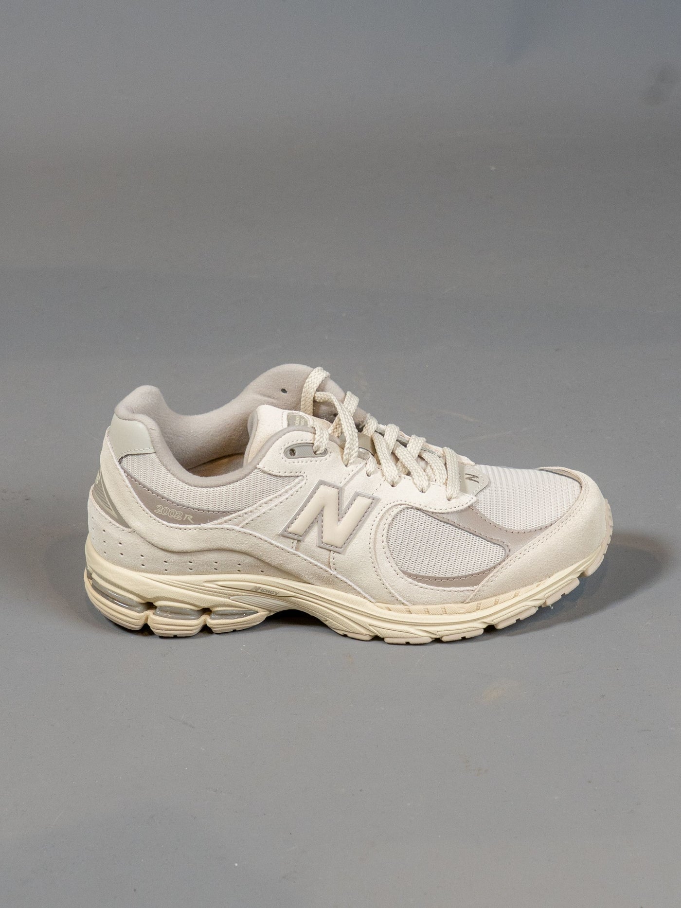 2002RBE Sneaker - Sand