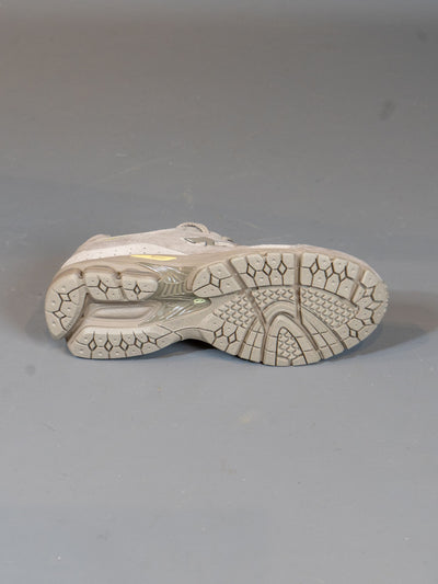 2002RP Sneaker - Grå