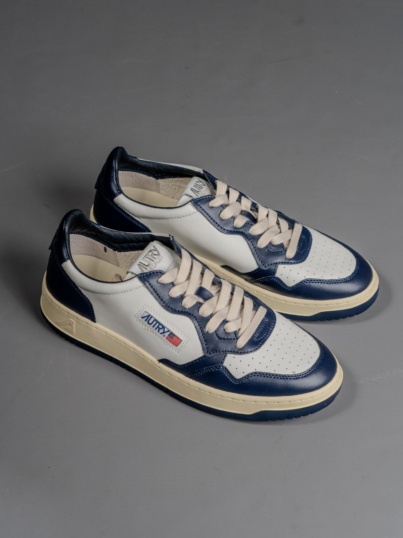 Medalist Low Sneaker Leather - Navy