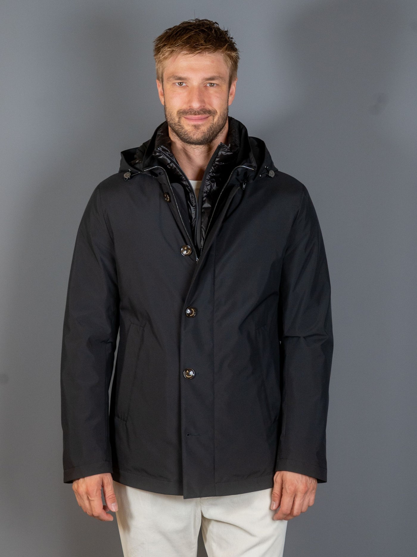 Down Coat - Sort