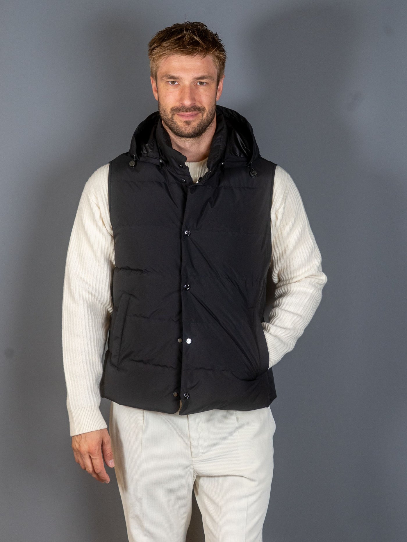 Down Vest - Sort