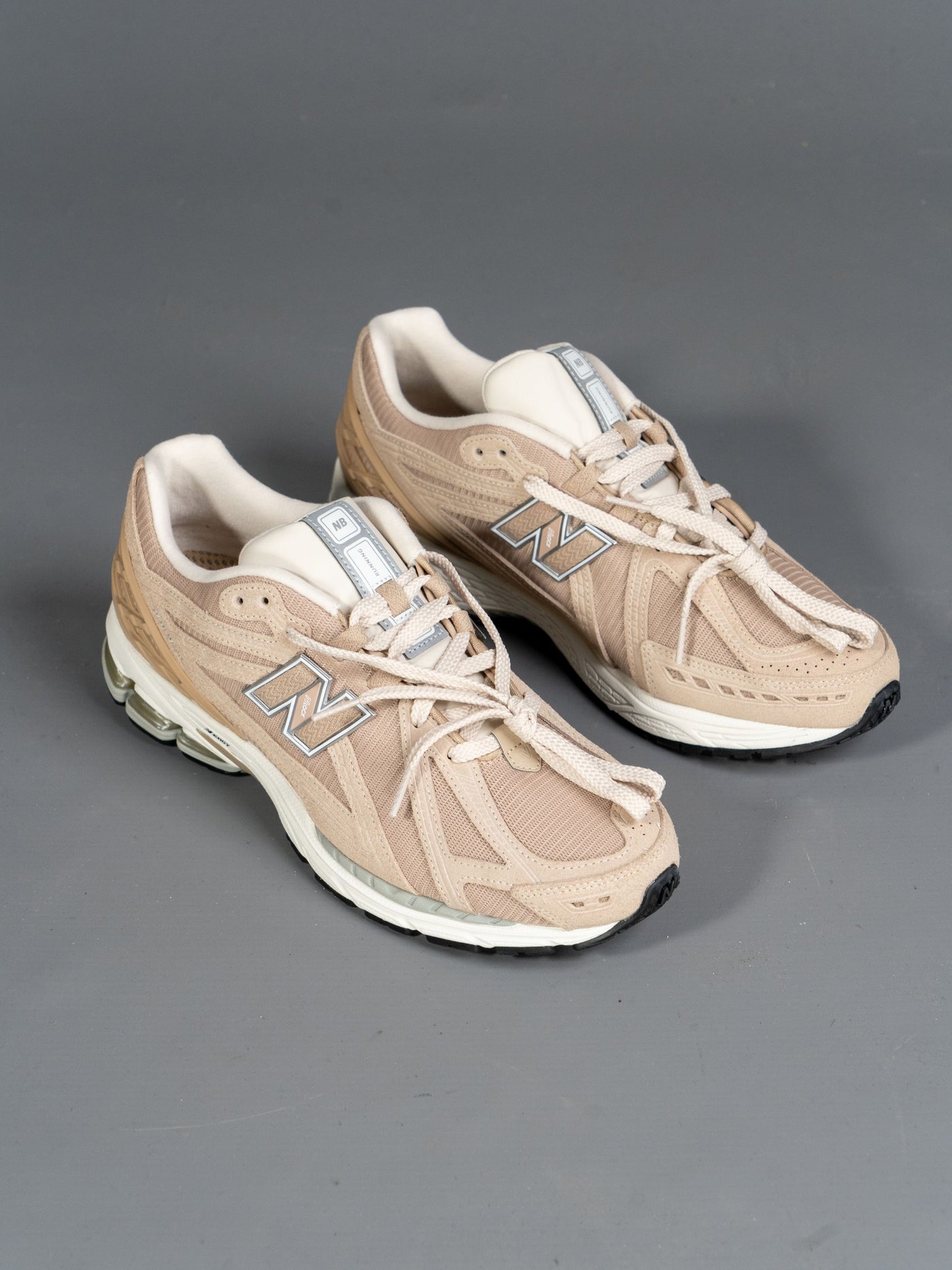 M1906RW Sneaker - Moonbeam